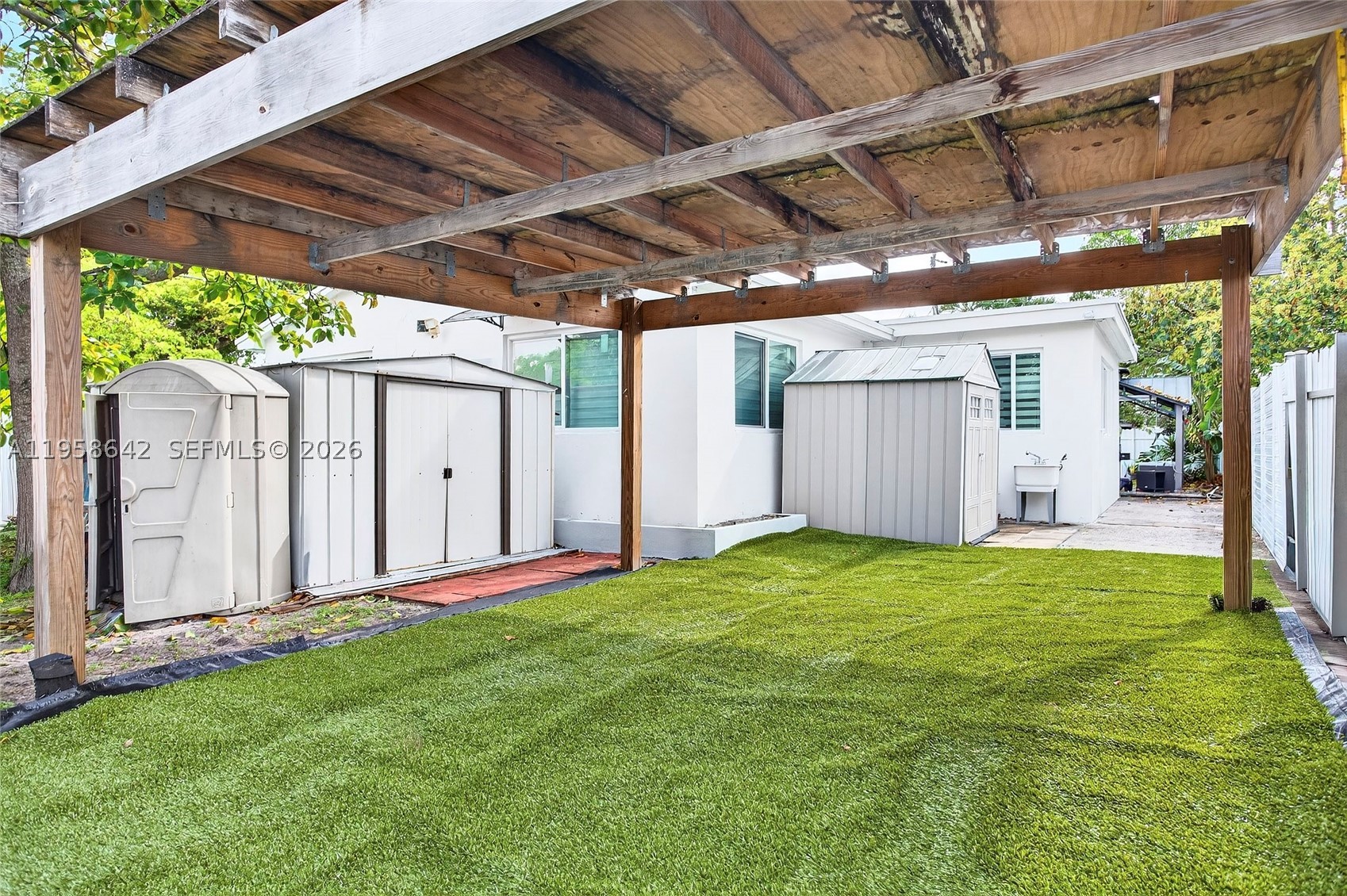 property viewer photo 29