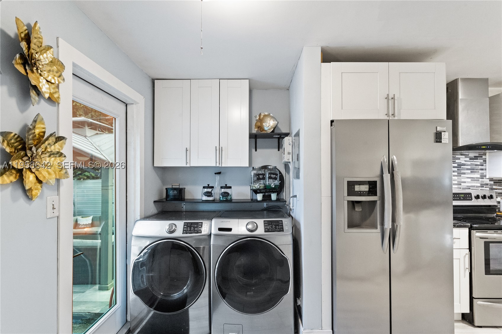 property viewer photo 4