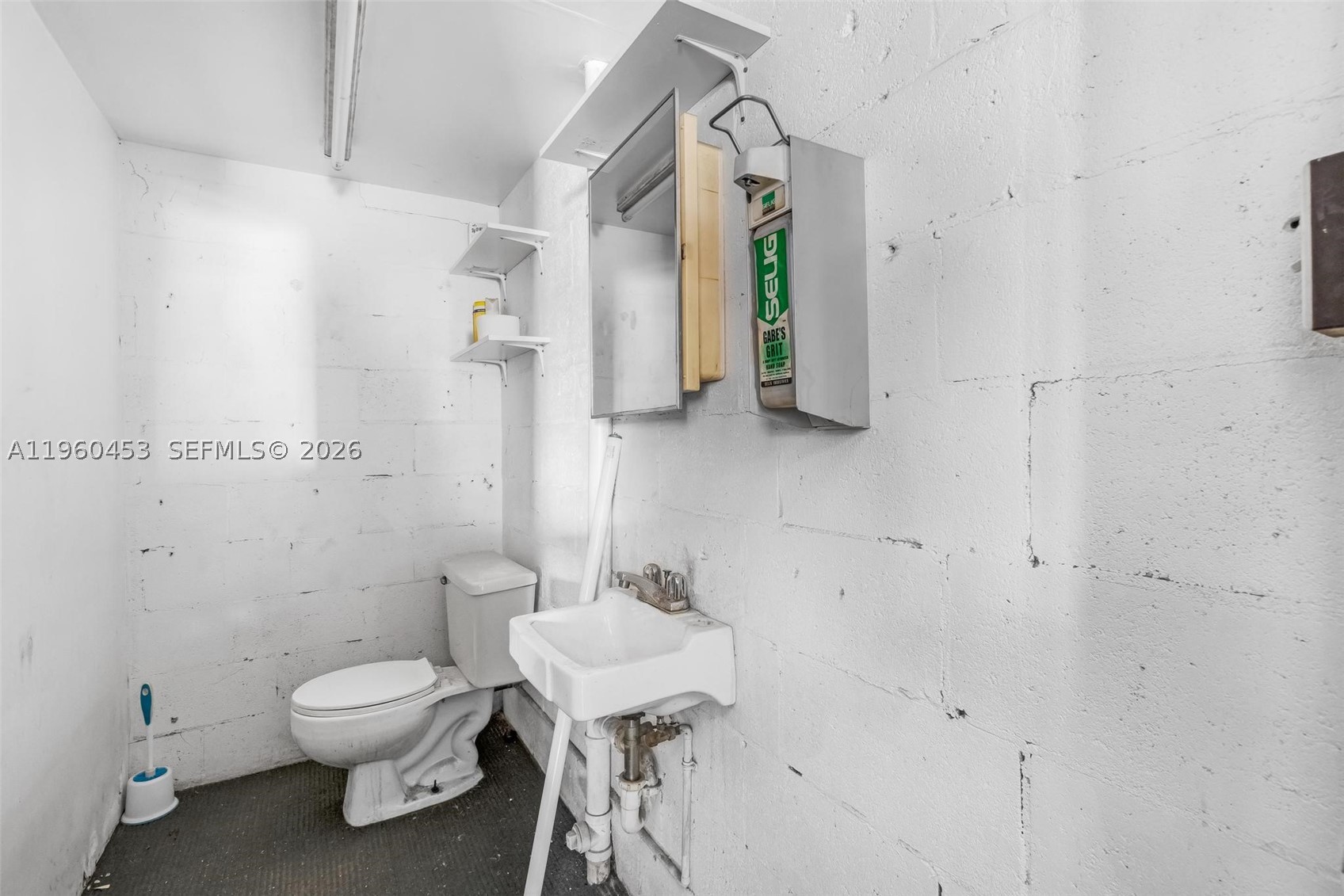 main property photo 42