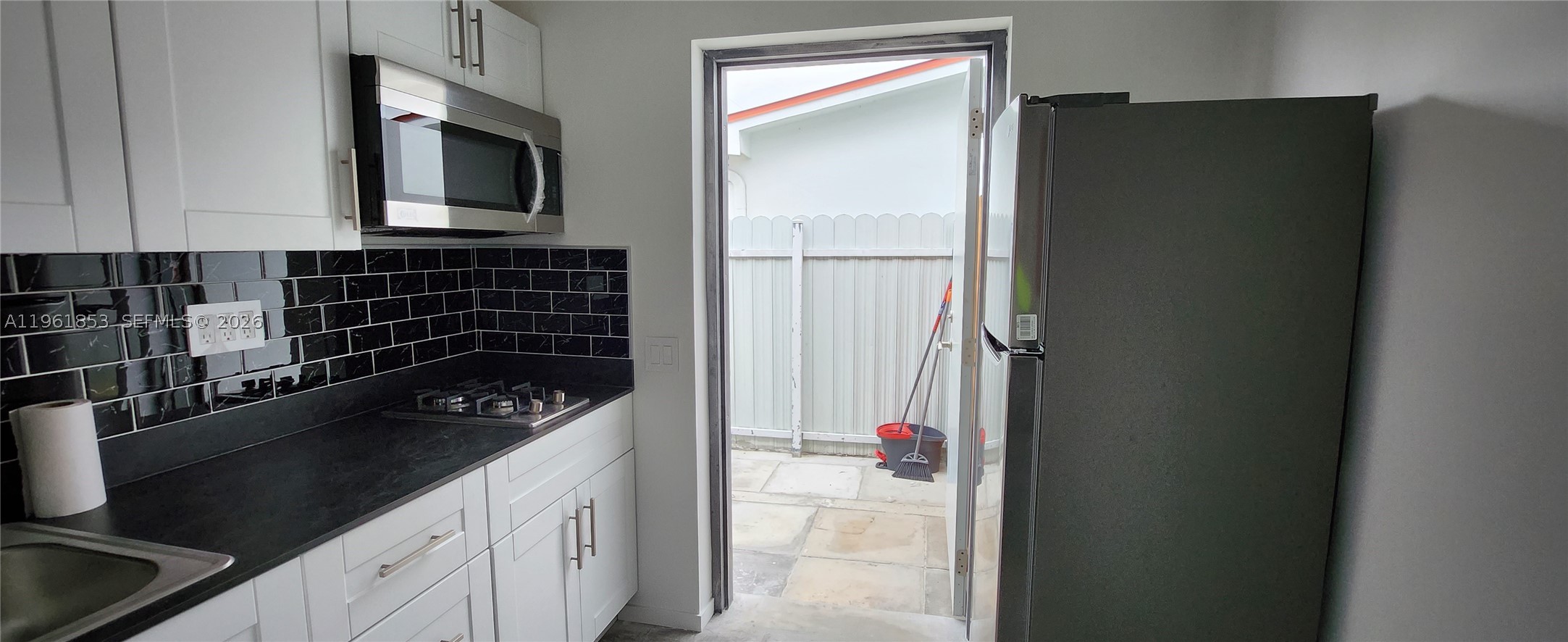 main property photo 92