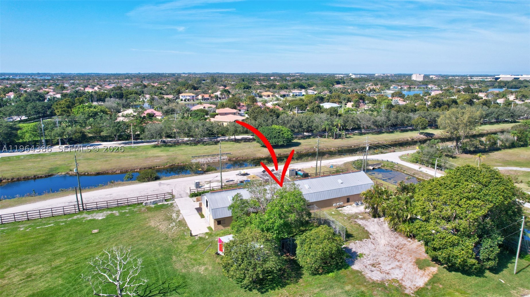 main property photo 33