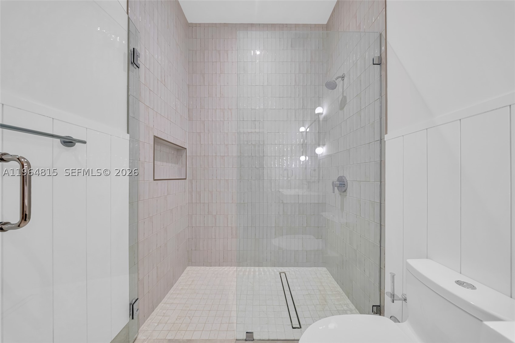 property viewer photo 32