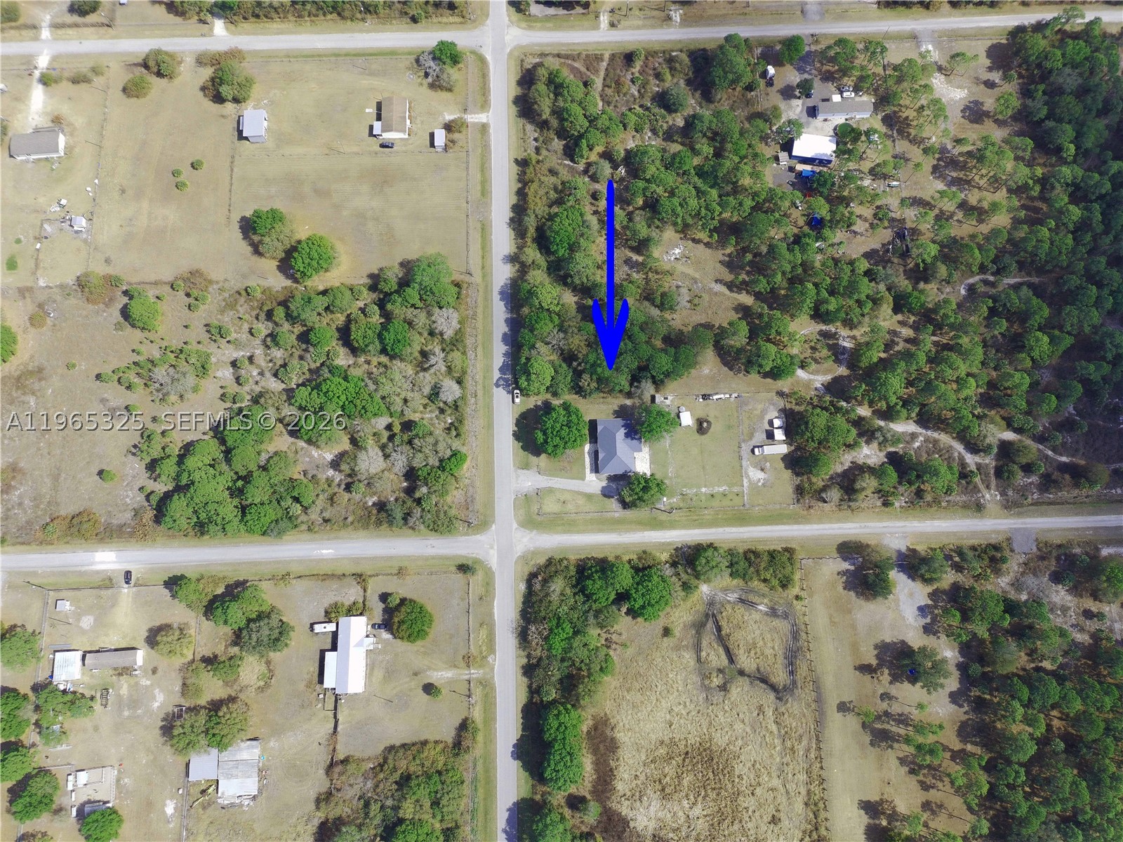 main property photo 36