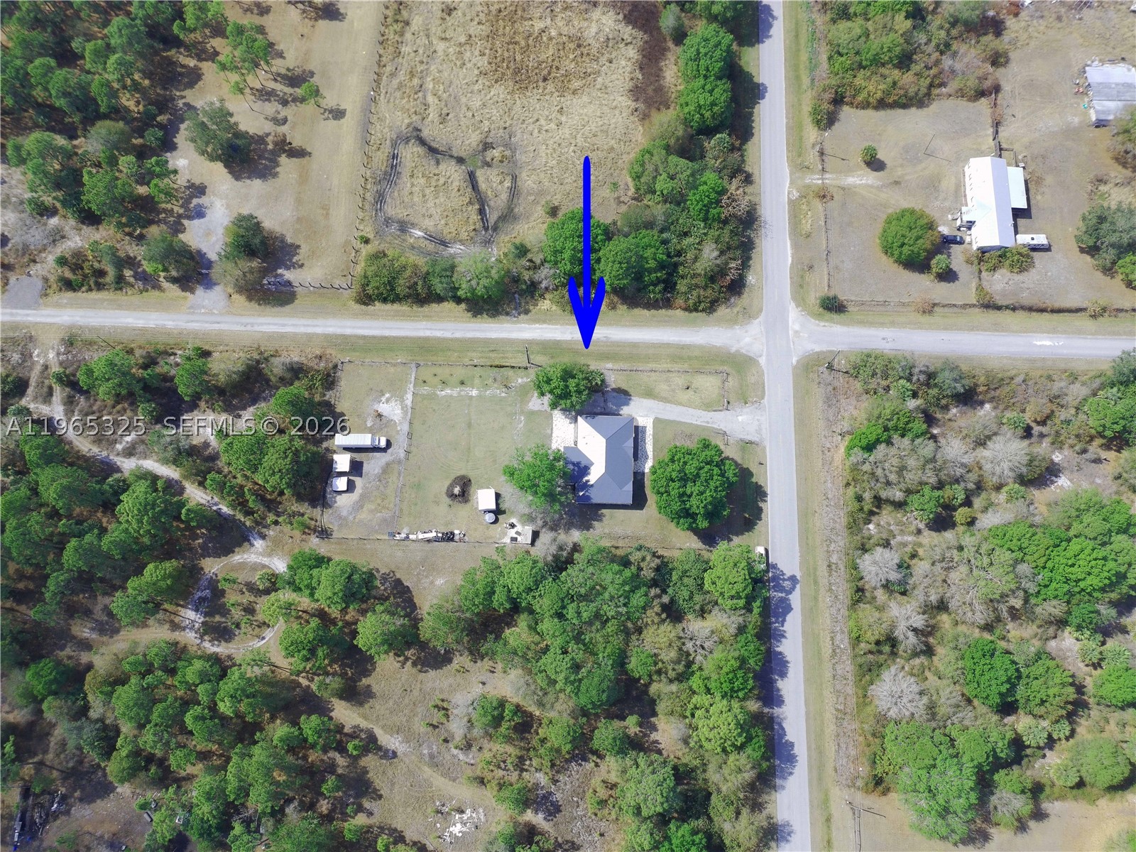 main property photo 37