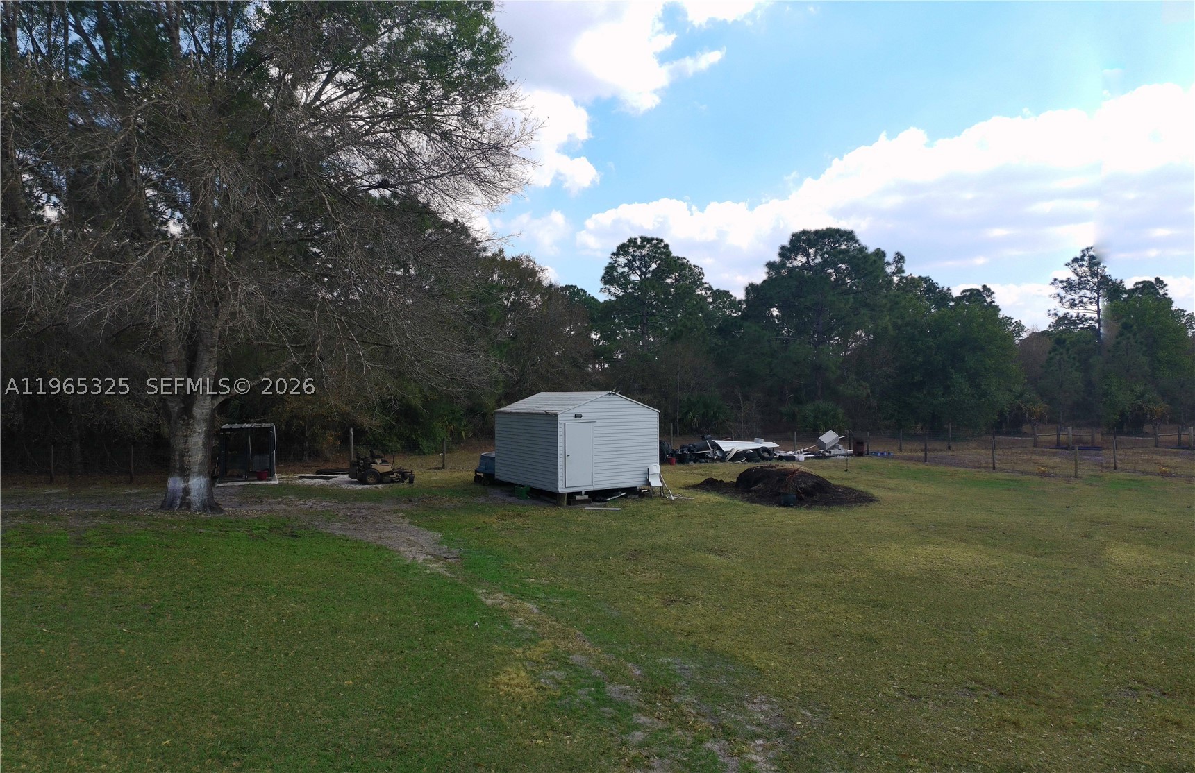 main property photo 41