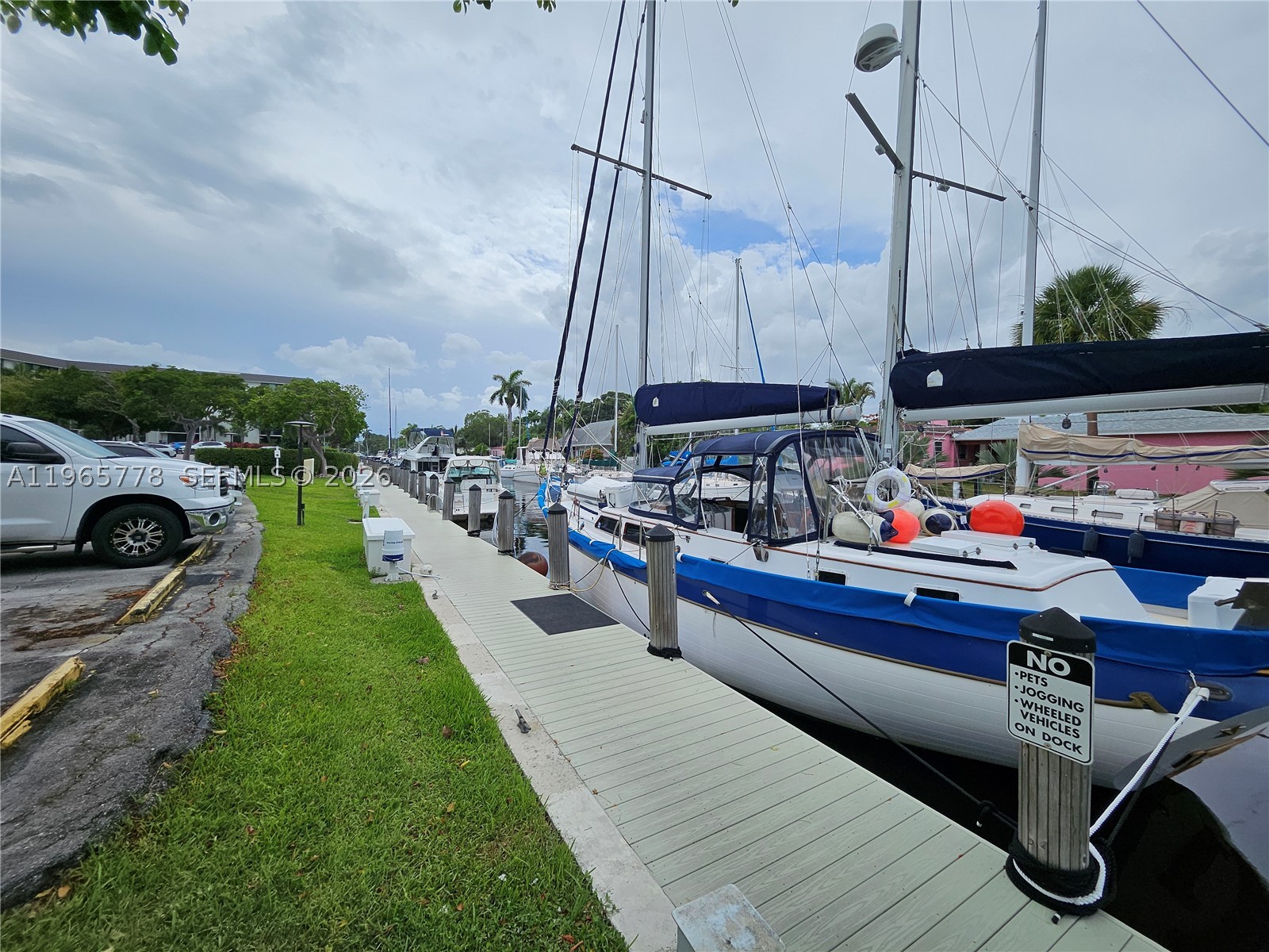 main property photo 50