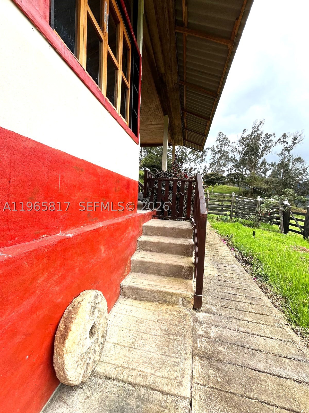 main property photo 23