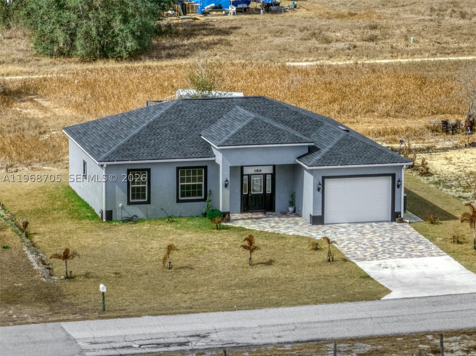 main property photo 40