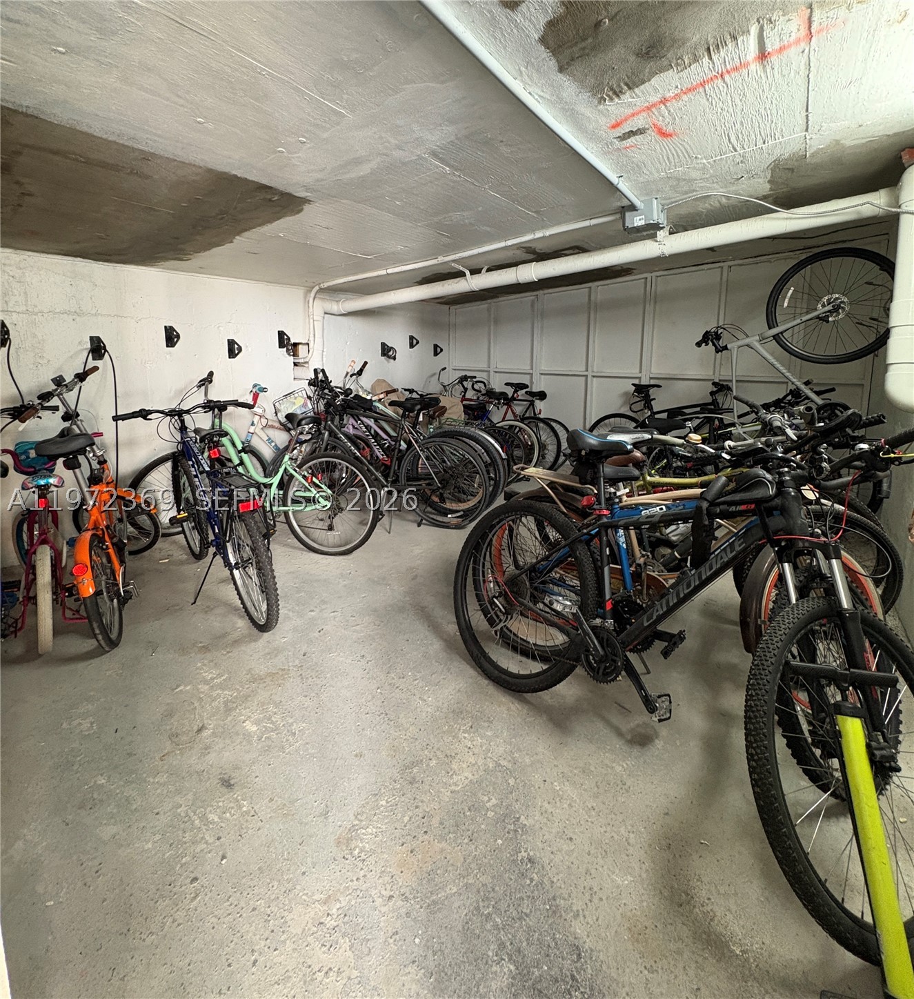 main property photo 50