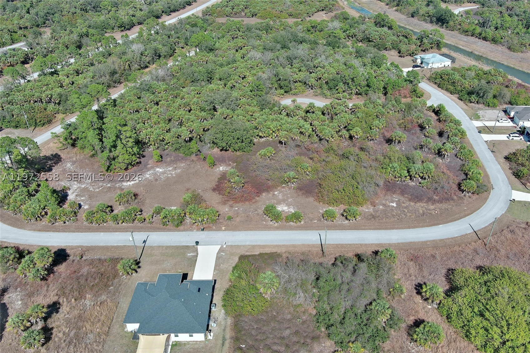 main property photo 22
