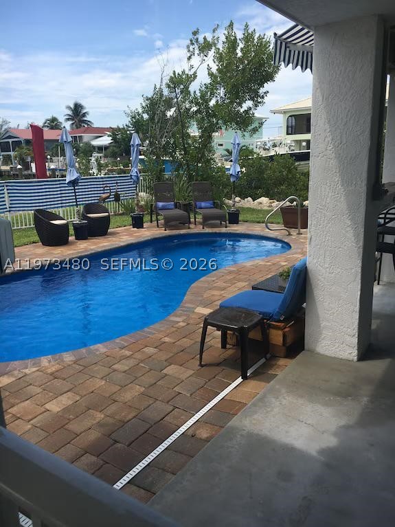 main property photo 10