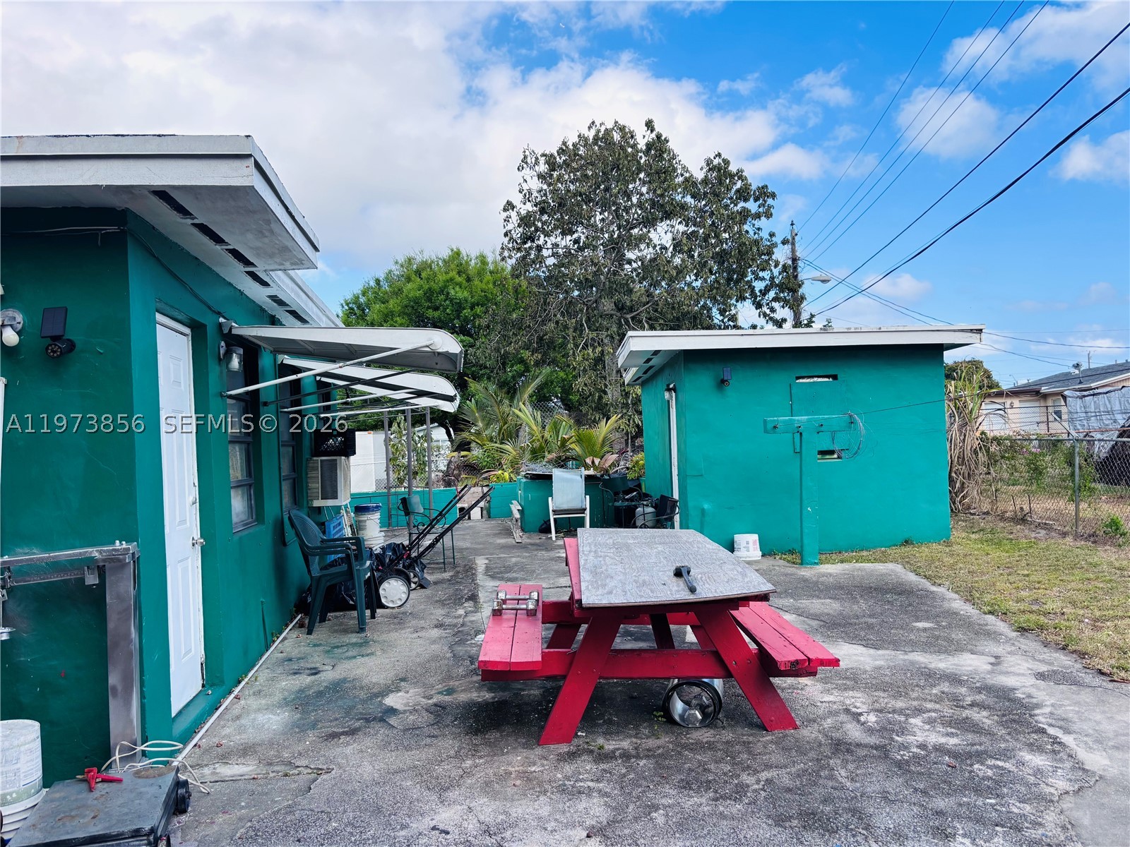 main property photo 12