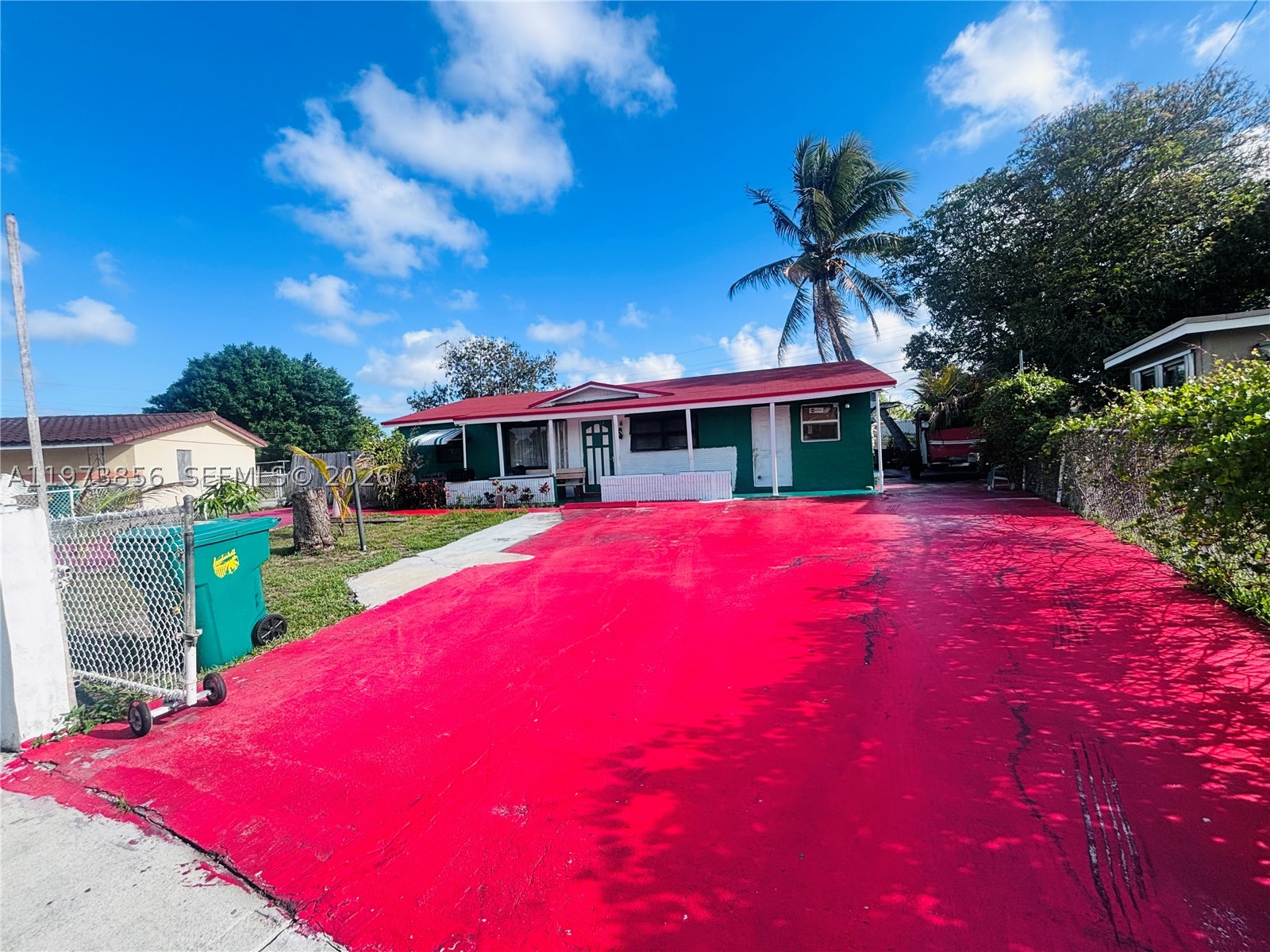 main property photo 16