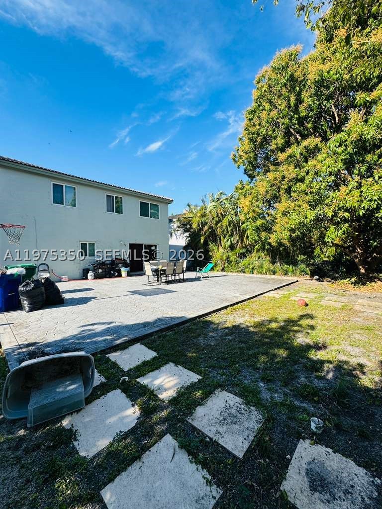 main property photo 22