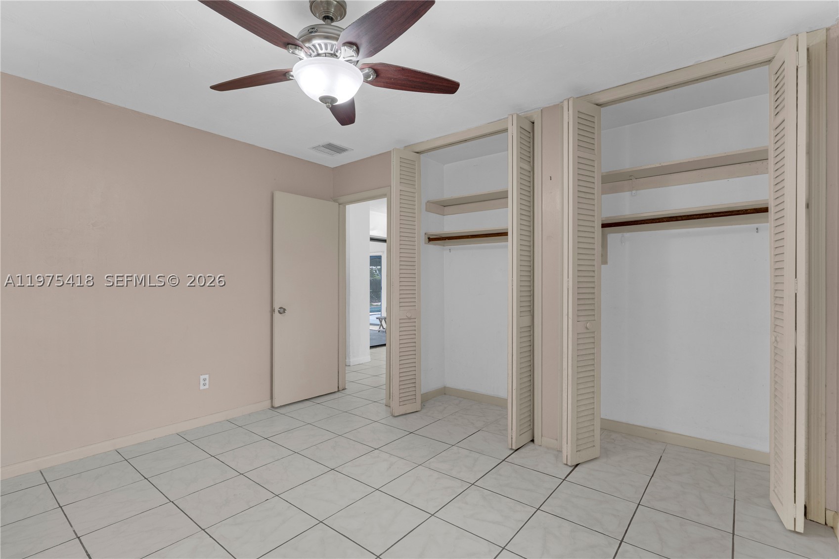 property viewer photo 11
