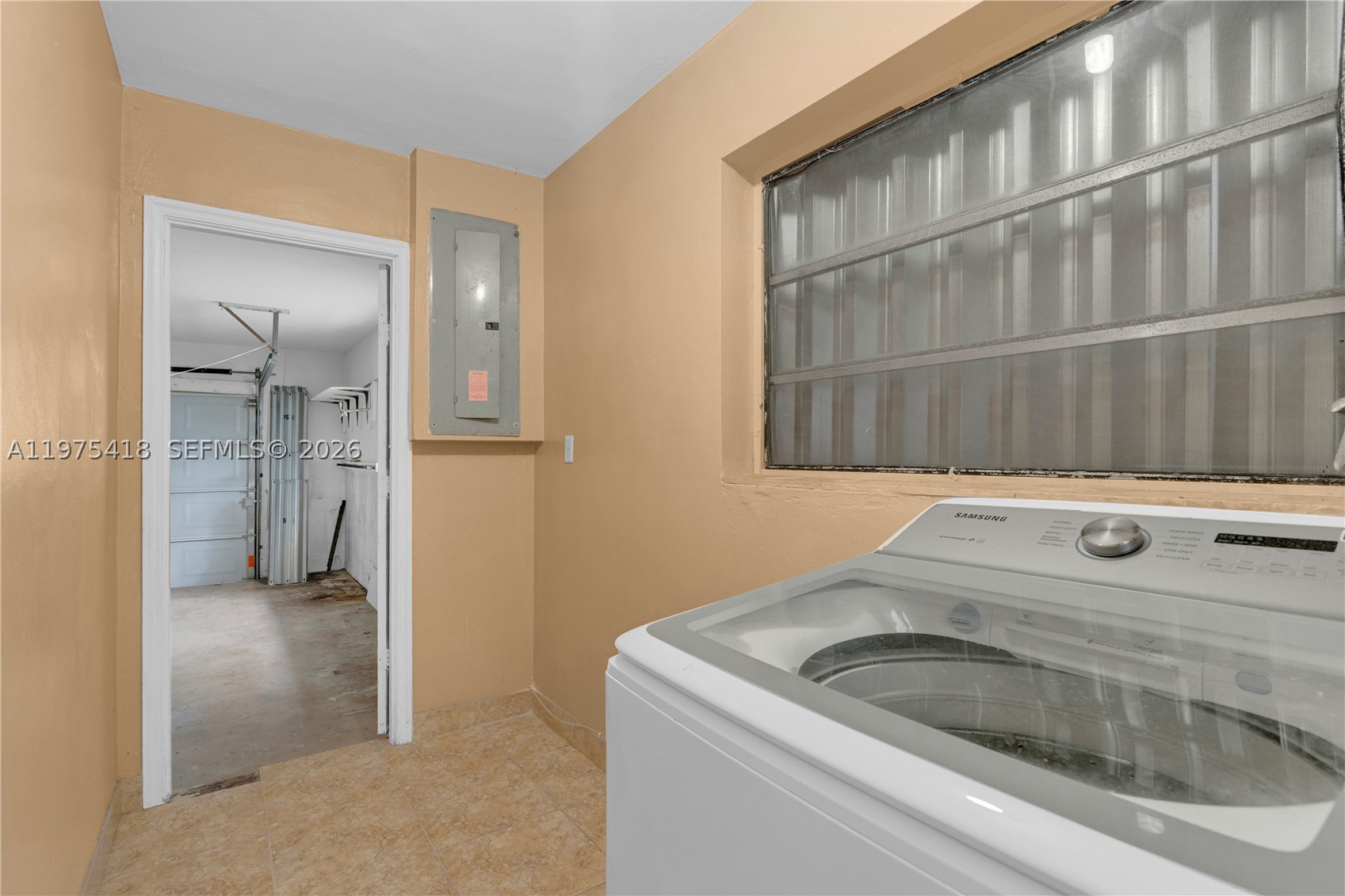 property viewer photo 12