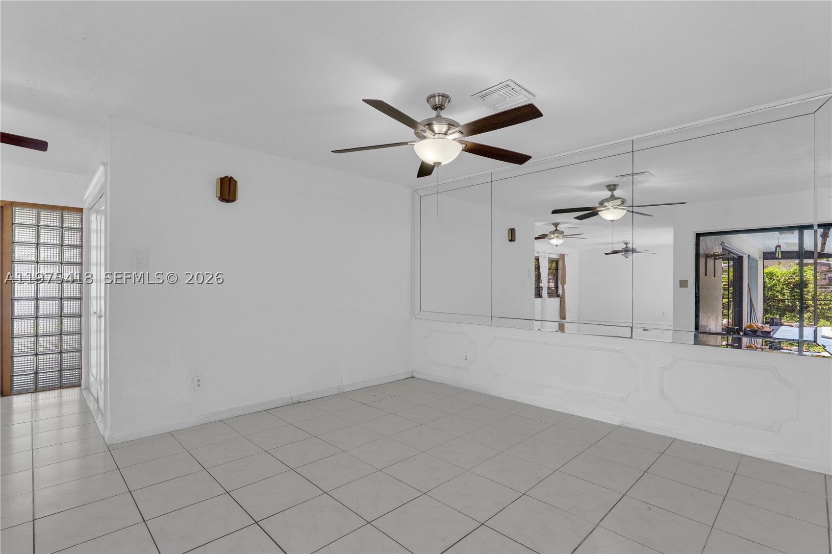 property viewer photo 22