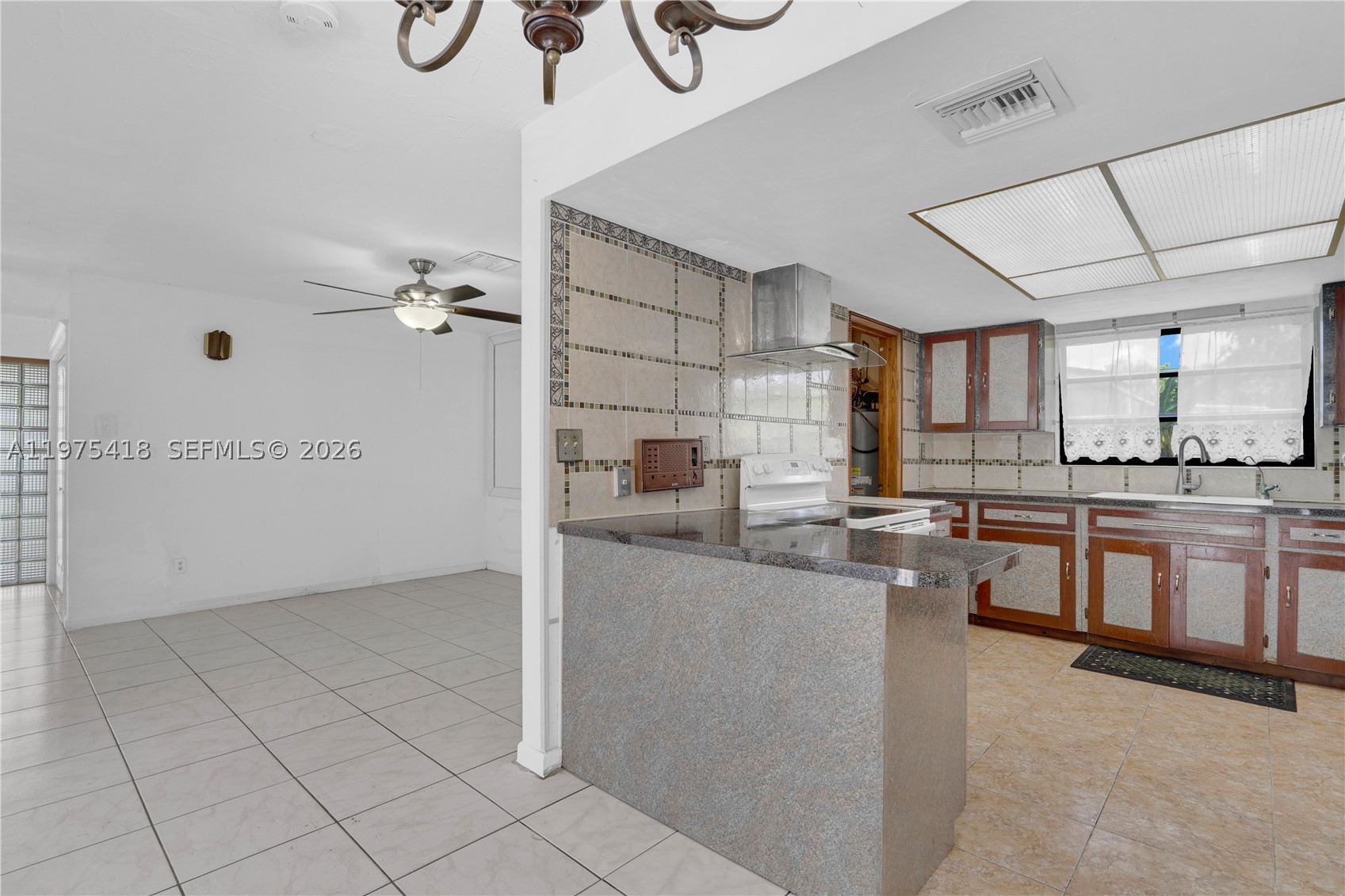 property viewer photo 25