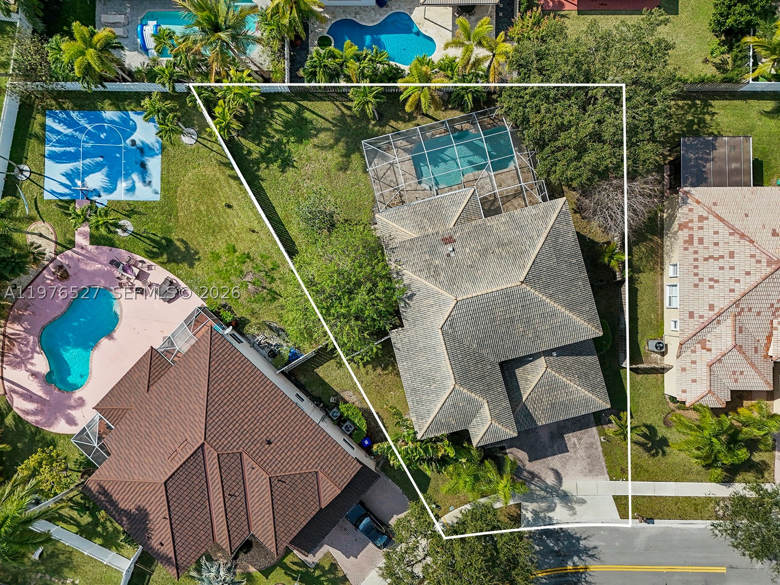 main property photo 41