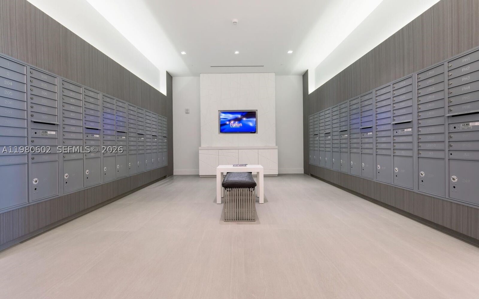 main property photo 70