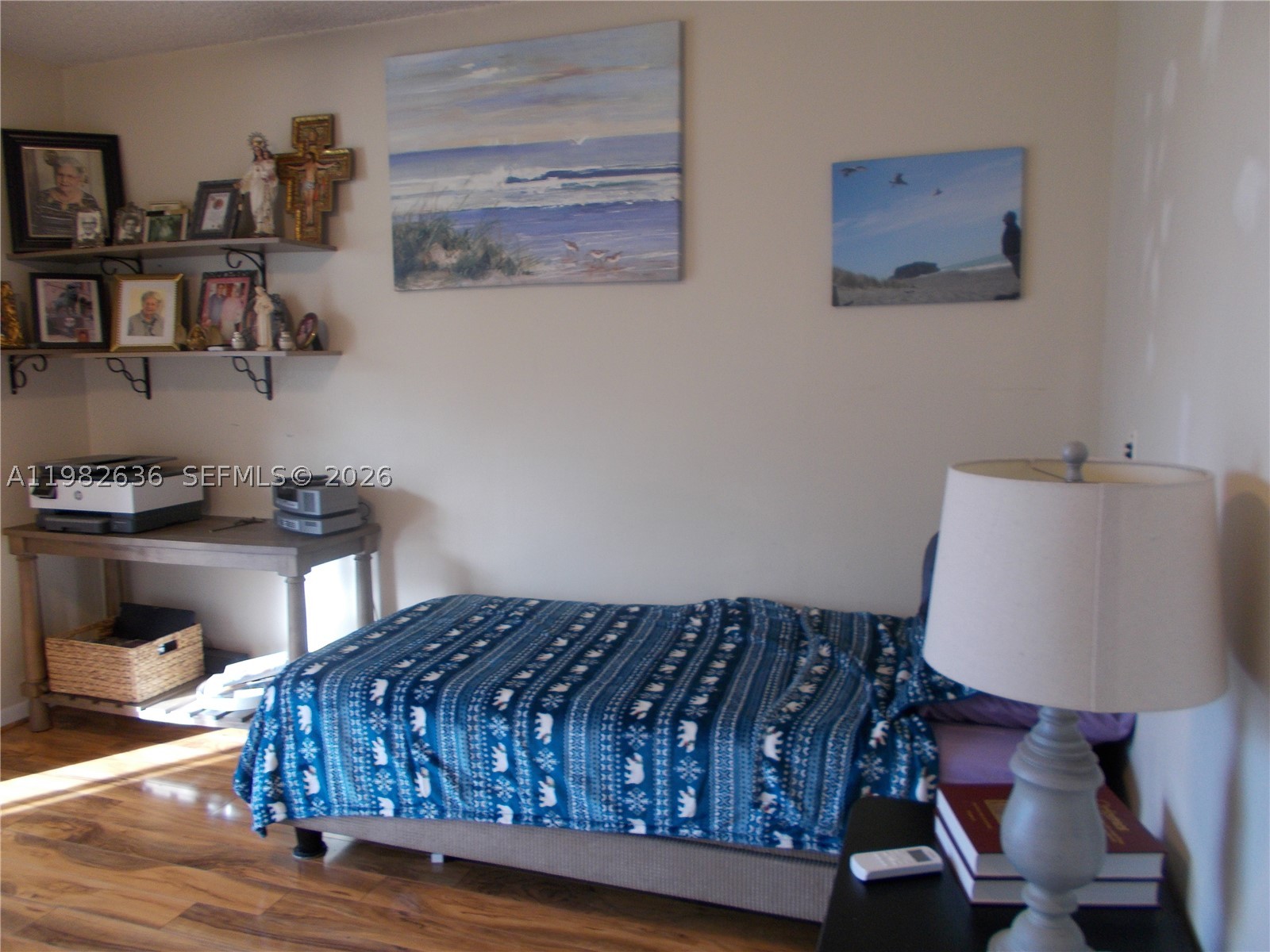 main property photo 13