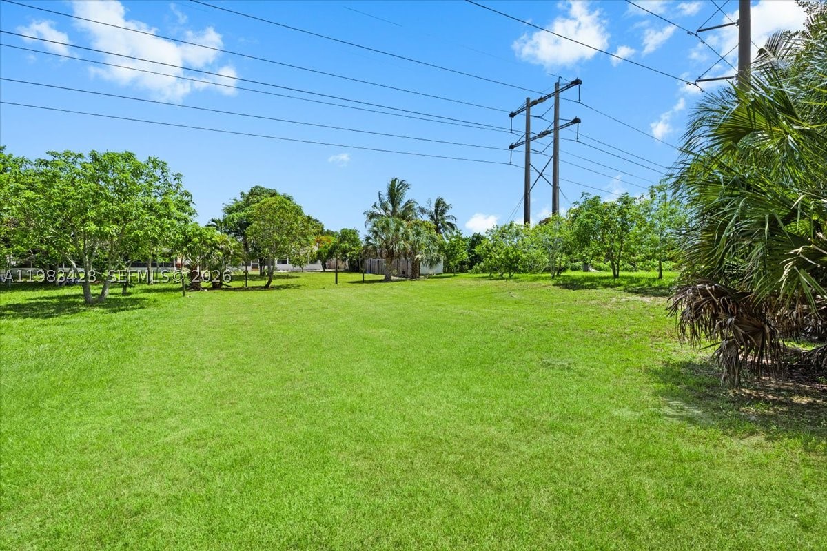 main property photo 31