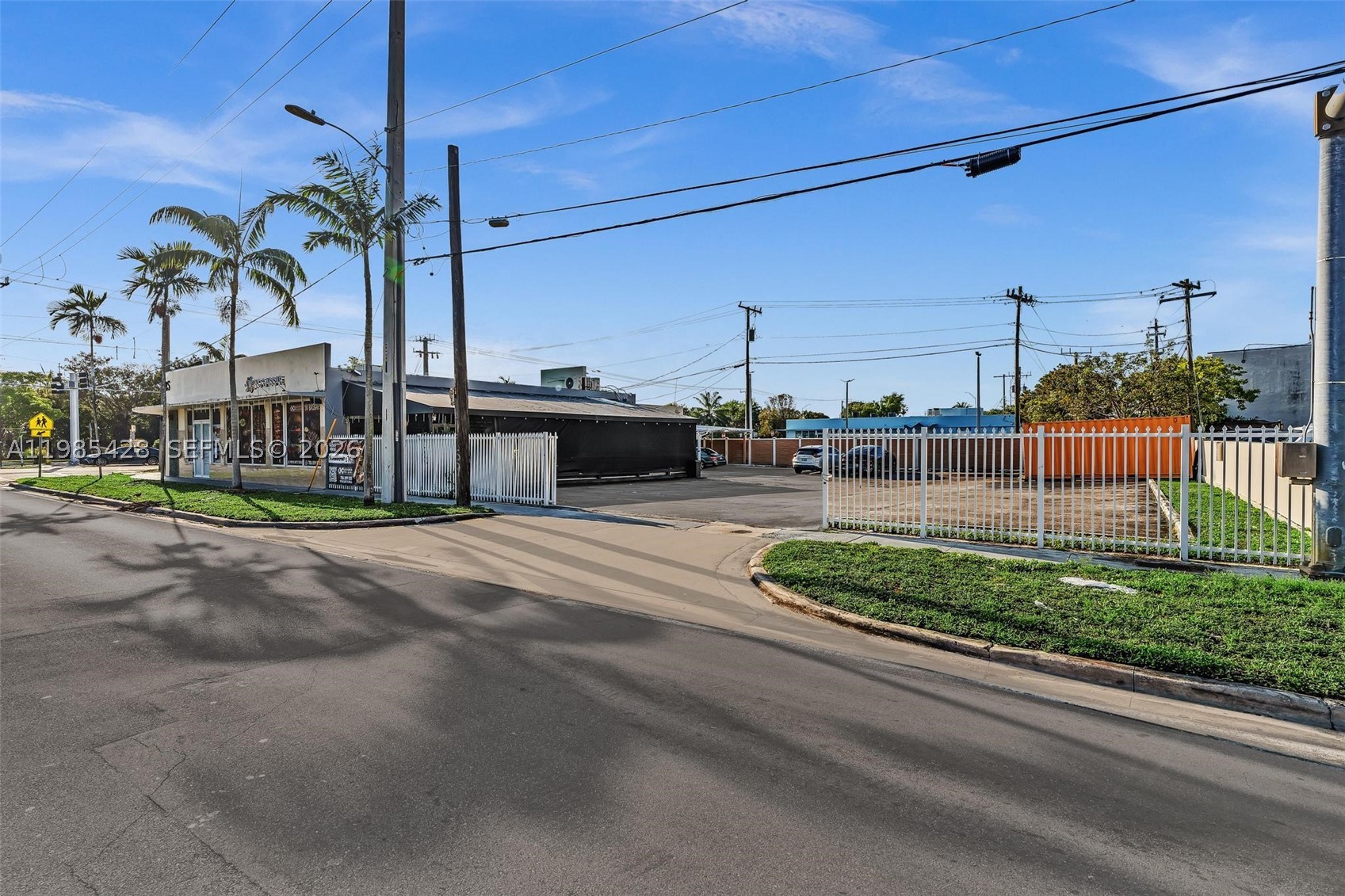 main property photo 34