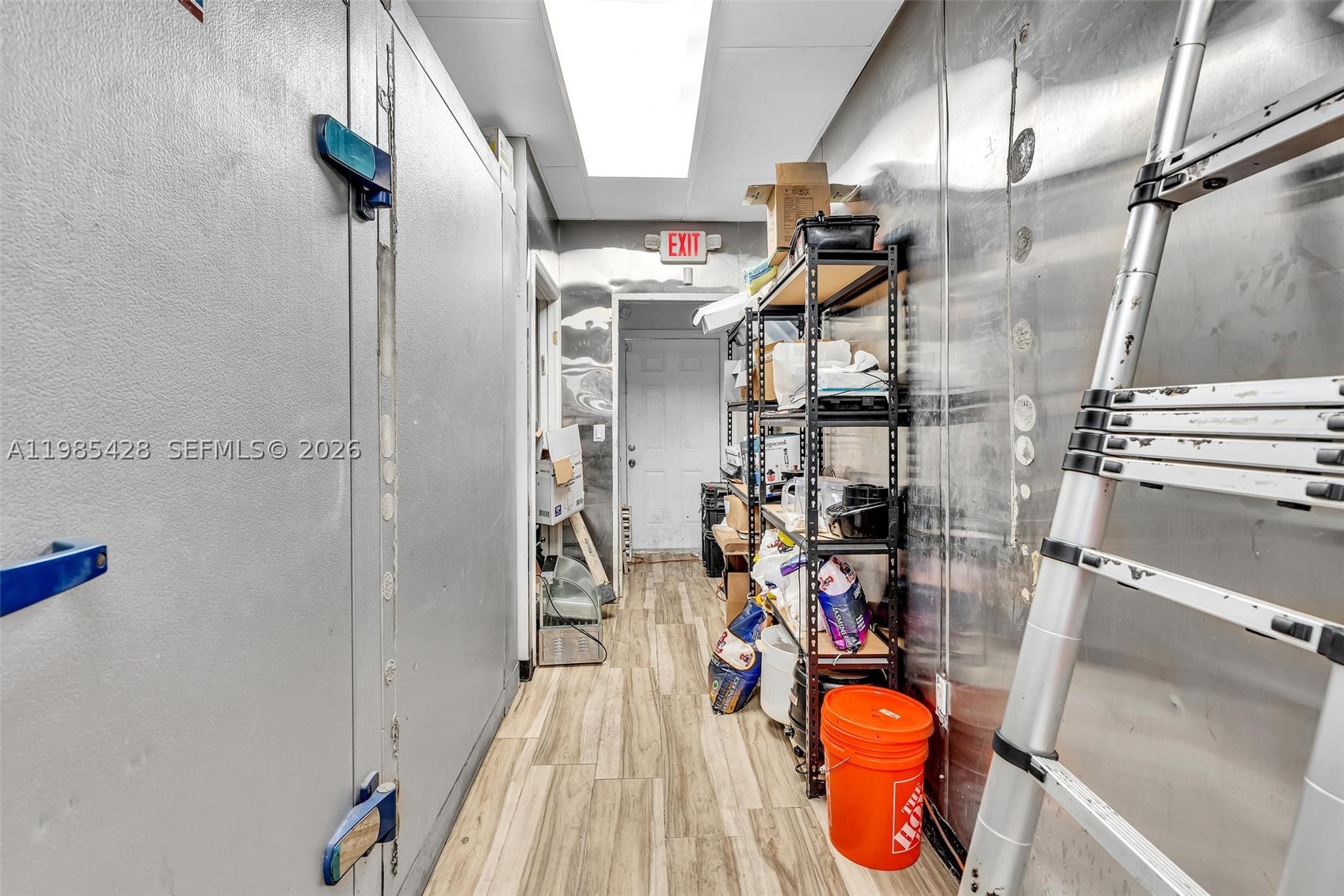 main property photo 35
