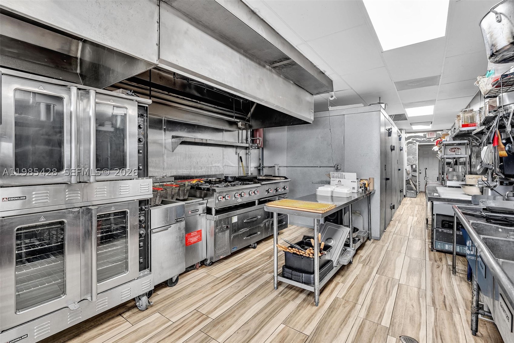 main property photo 40