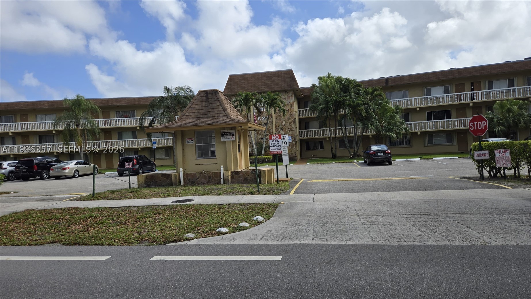 main property photo 15