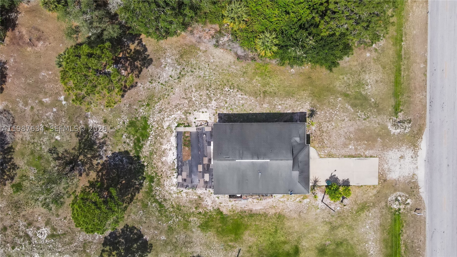 main property photo 39