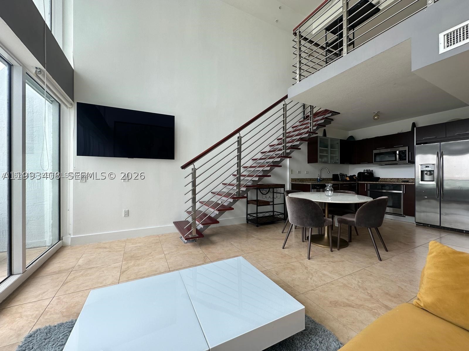 property viewer photo 2