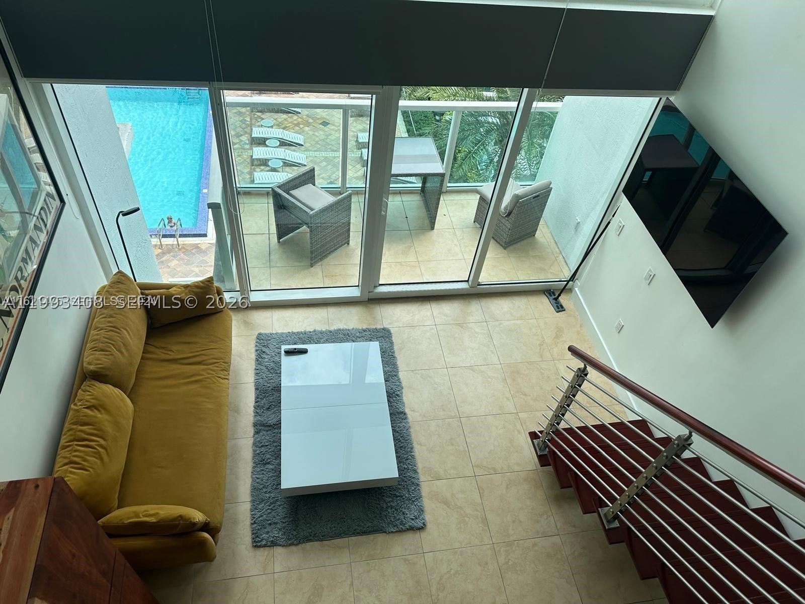 property viewer photo 3
