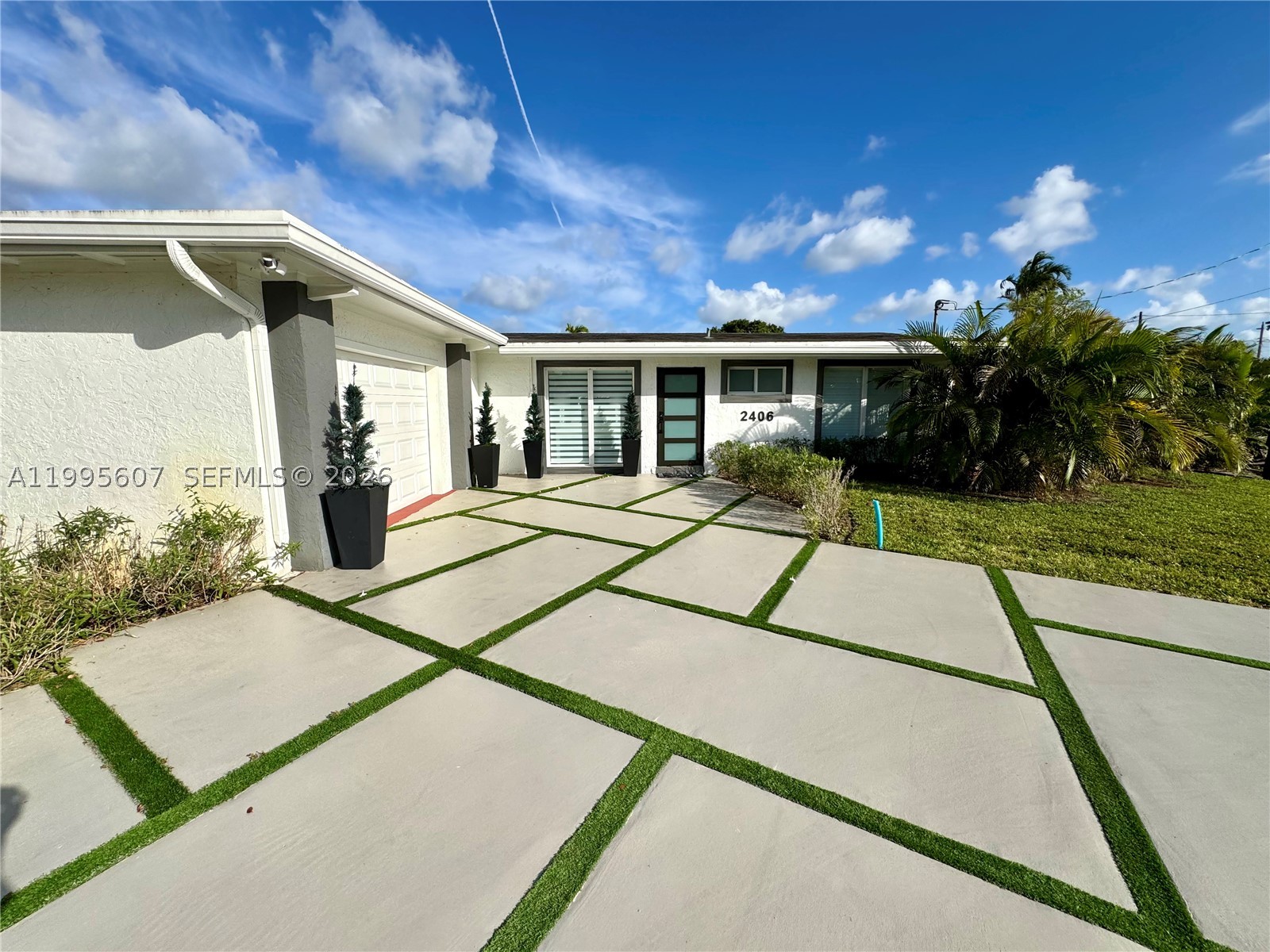 main property photo 51