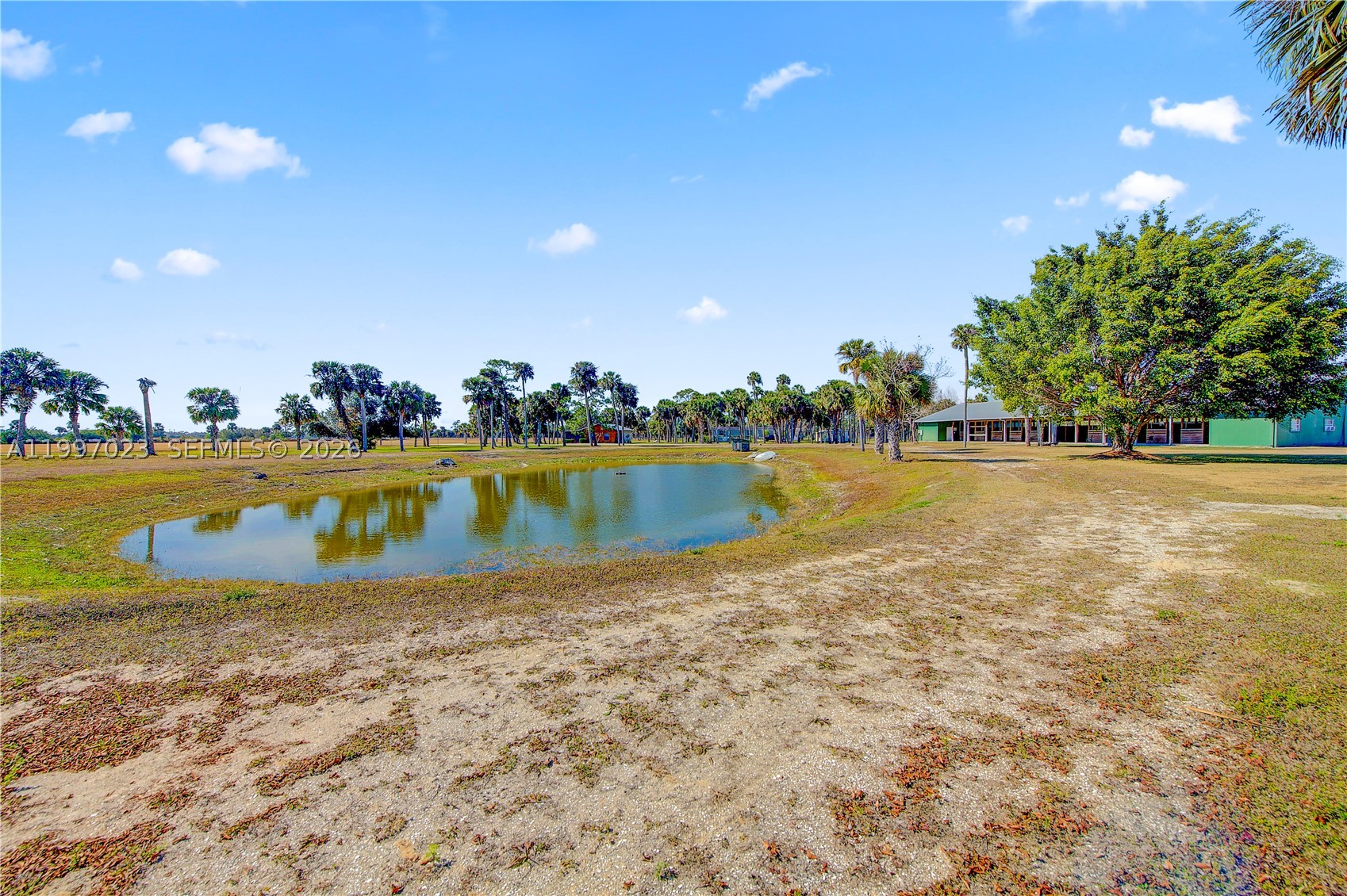 main property photo 31