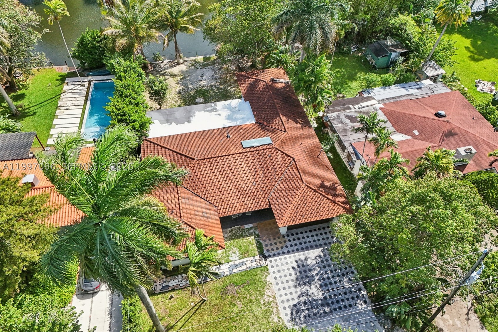 main property photo 57