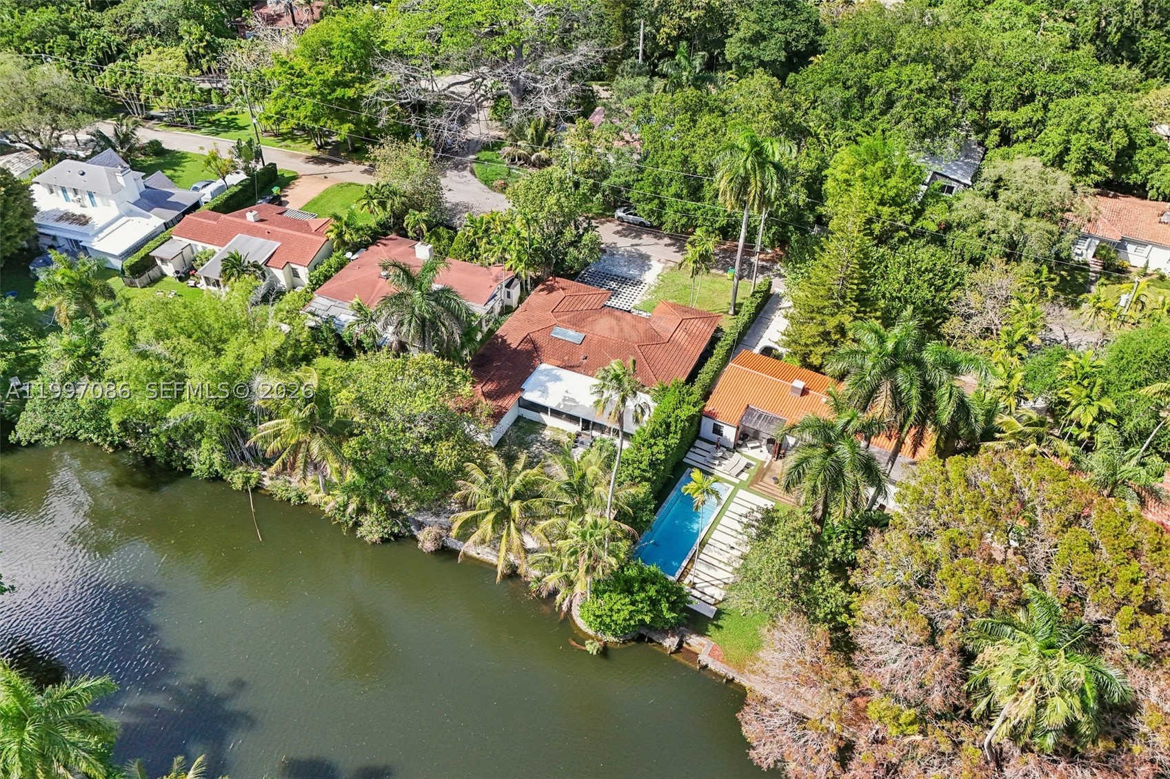 main property photo 70