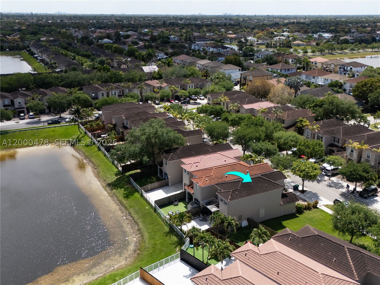 main property photo 23