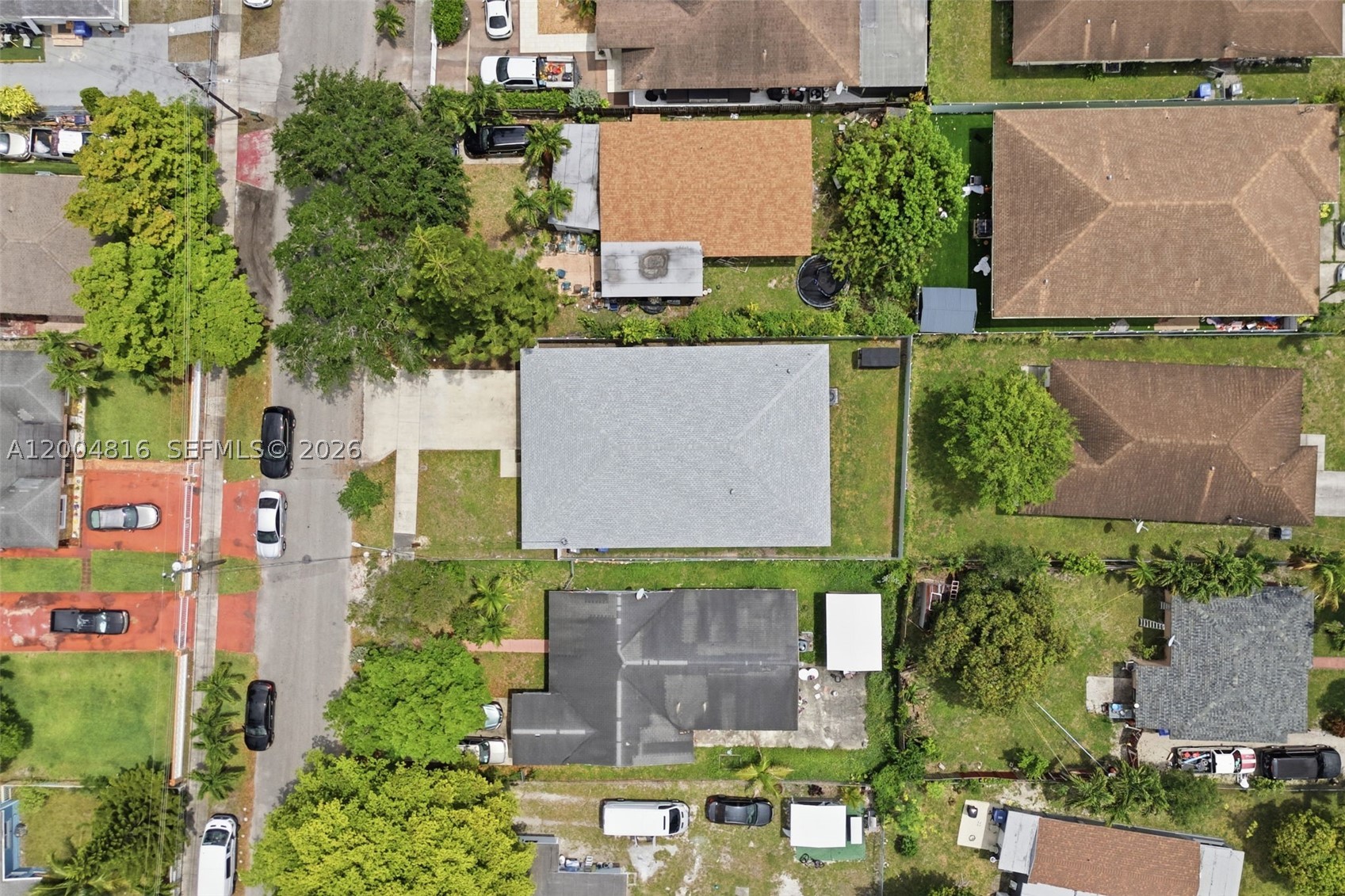 main property photo 31