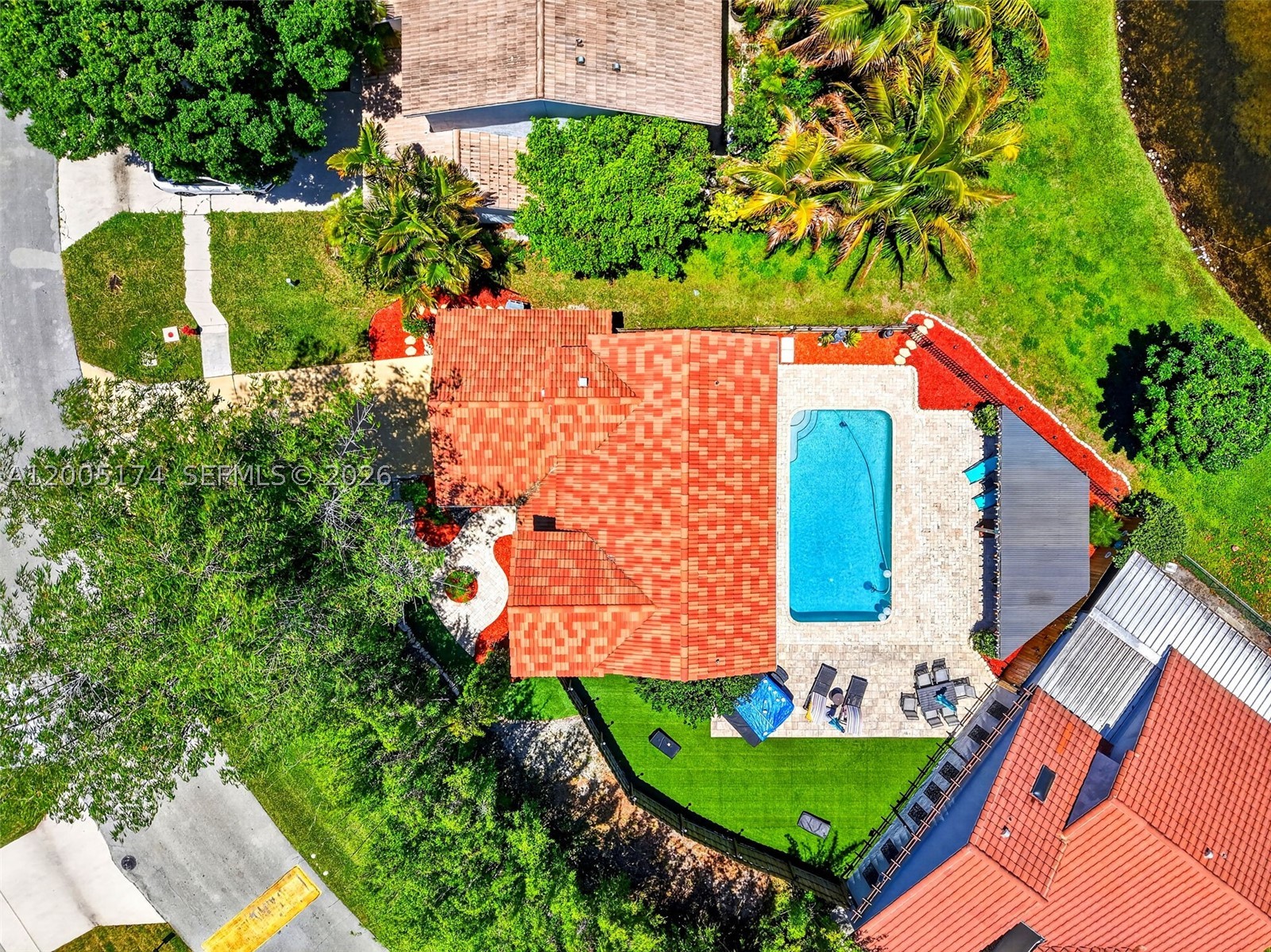 main property photo 60