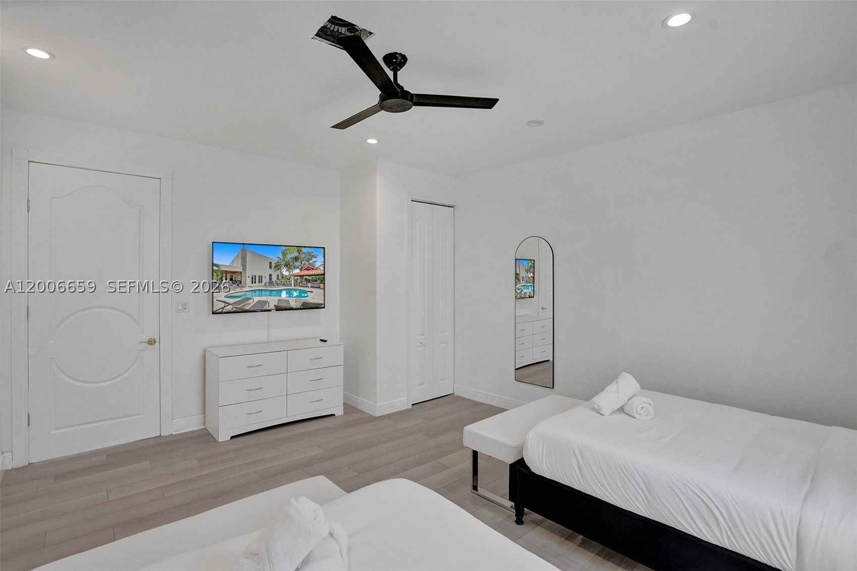 main property photo 65