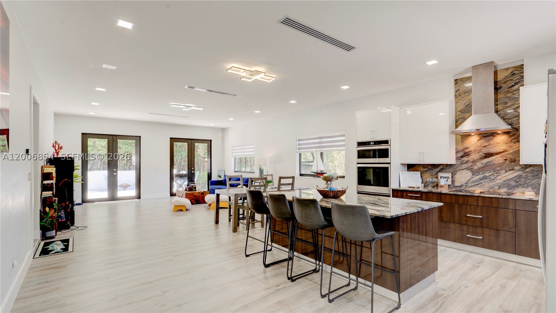 main property photo 87