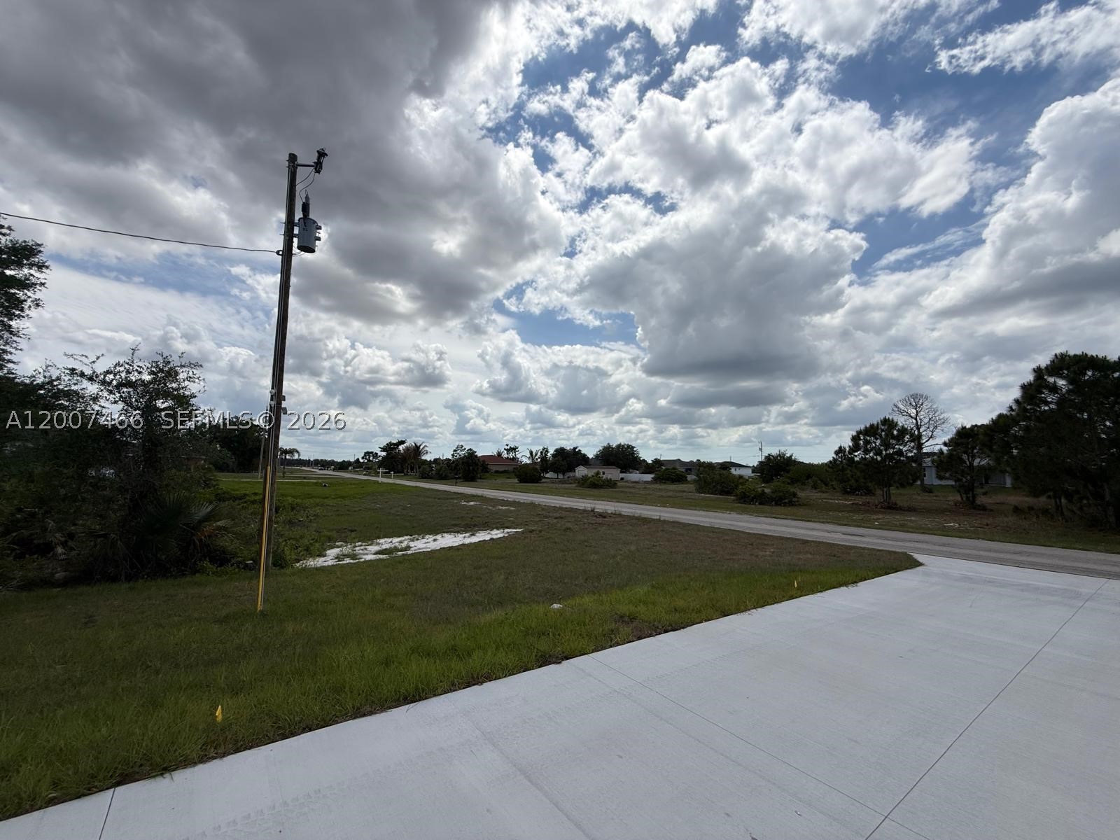 main property photo 20