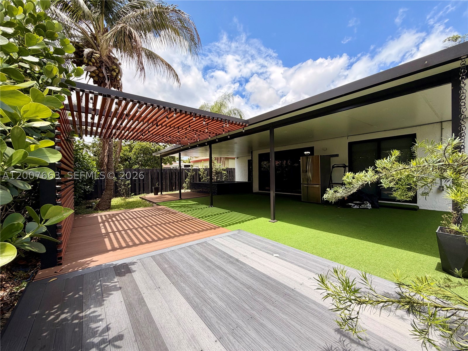 property viewer photo 20