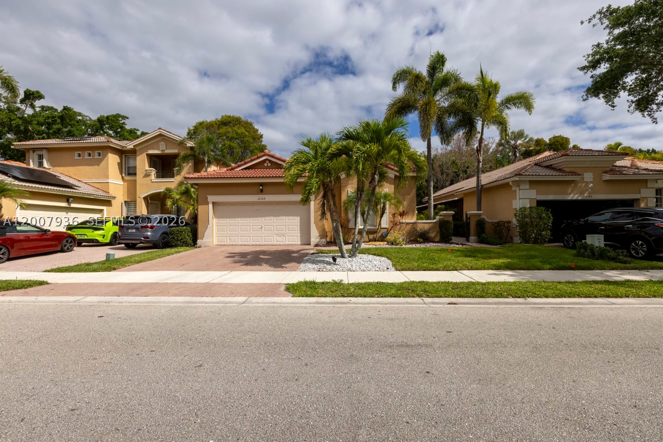 main property photo 7