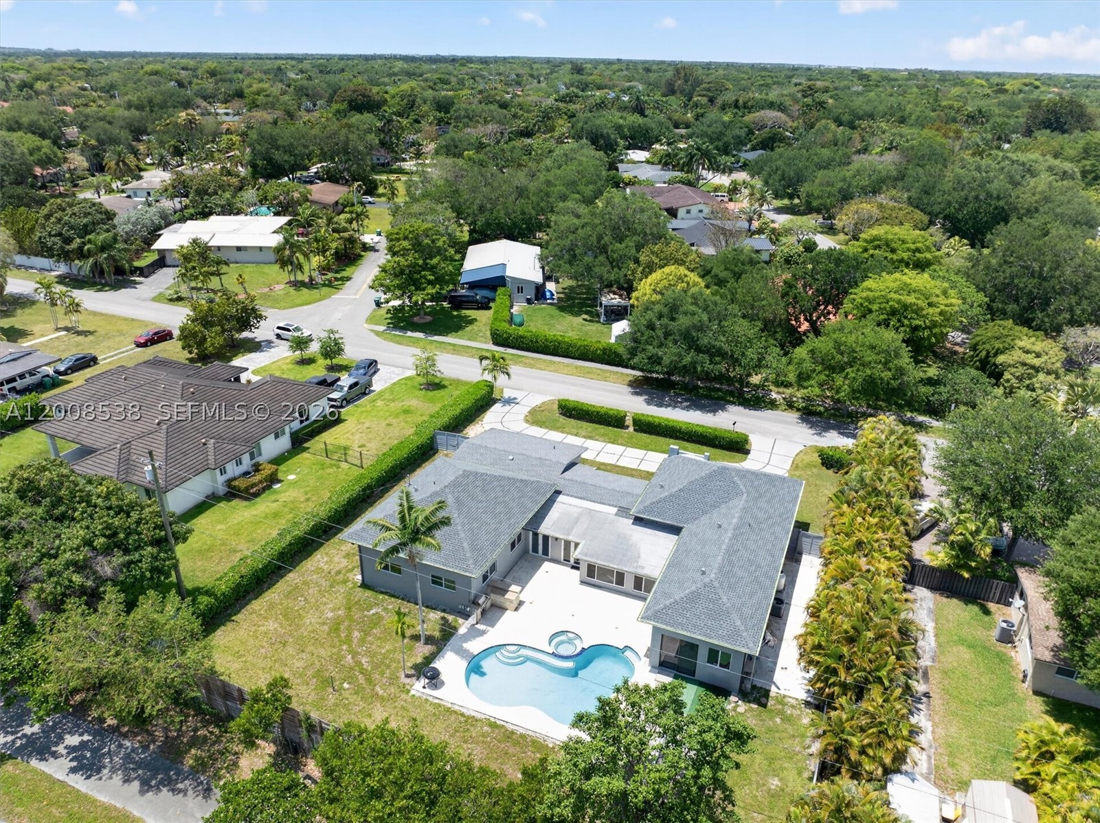 main property photo 47