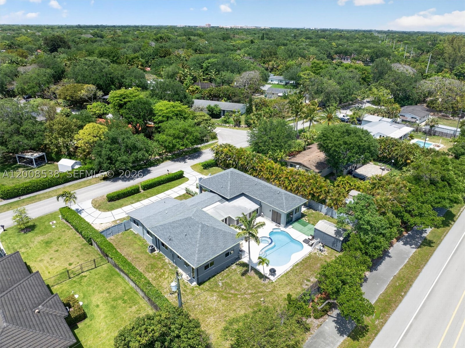 main property photo 49
