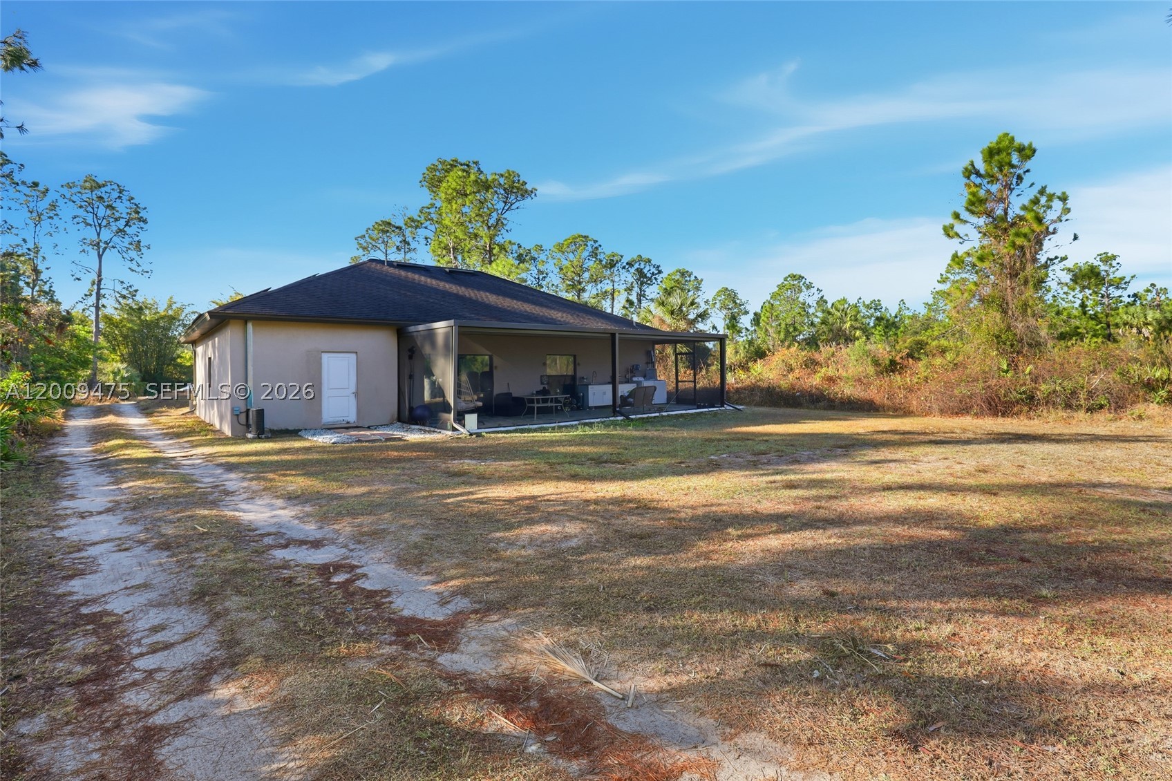 main property photo 27