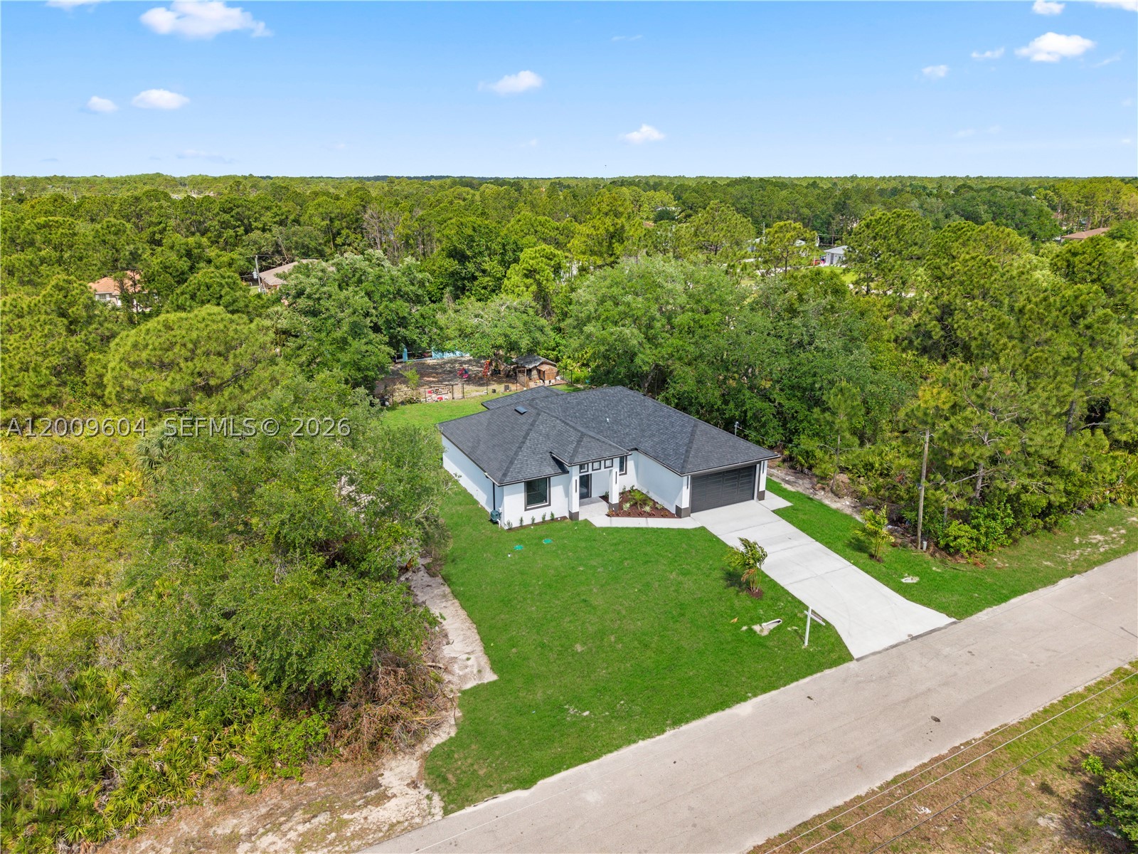 main property photo 30