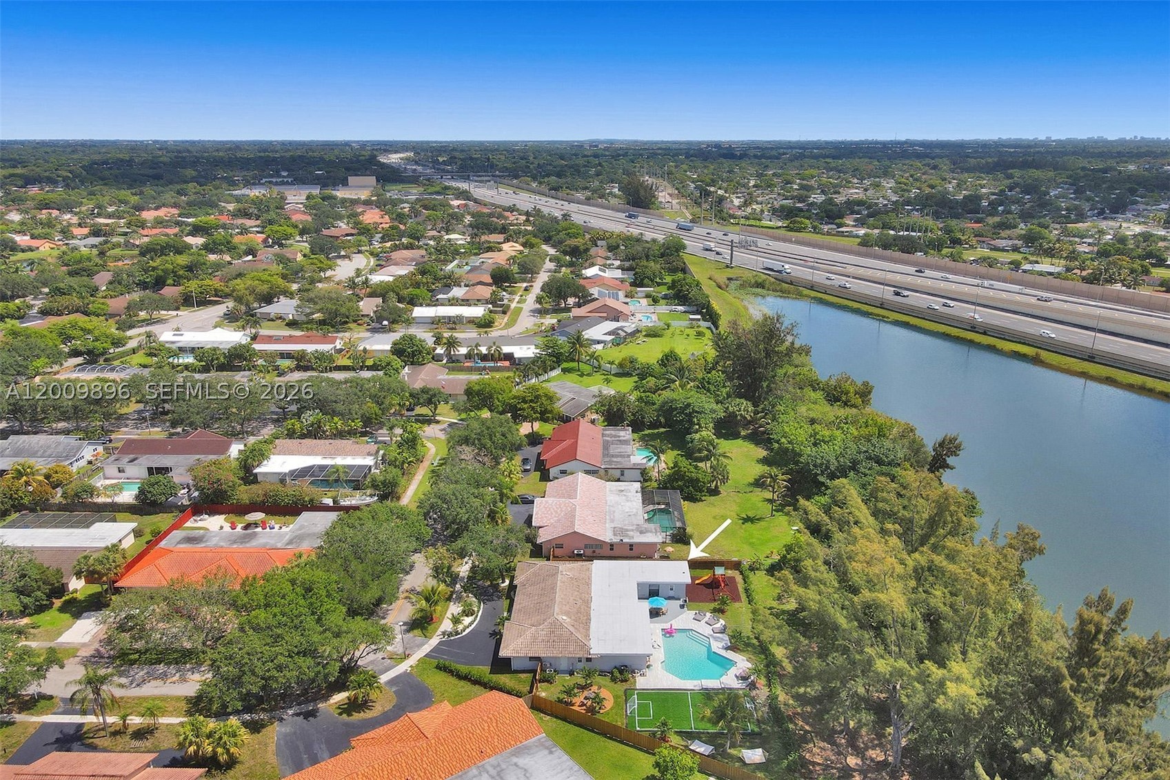 main property photo 12